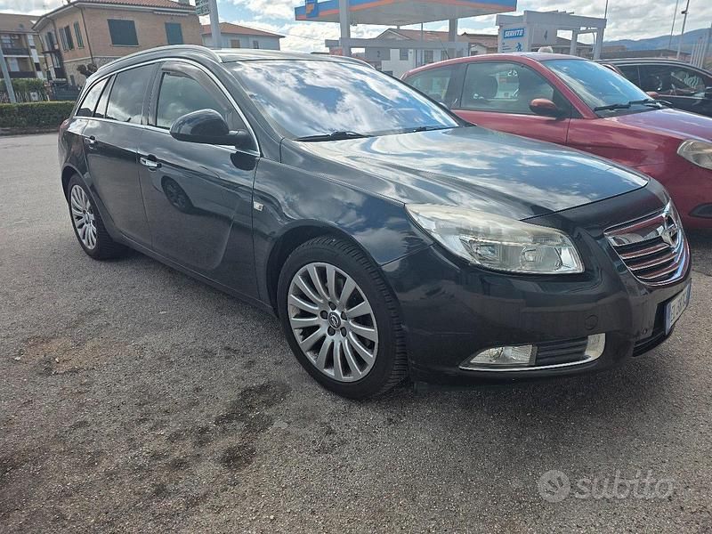 Usata Opel Insignia Cosmo 140 CV (102 kW) 2012 Nero Station wagon