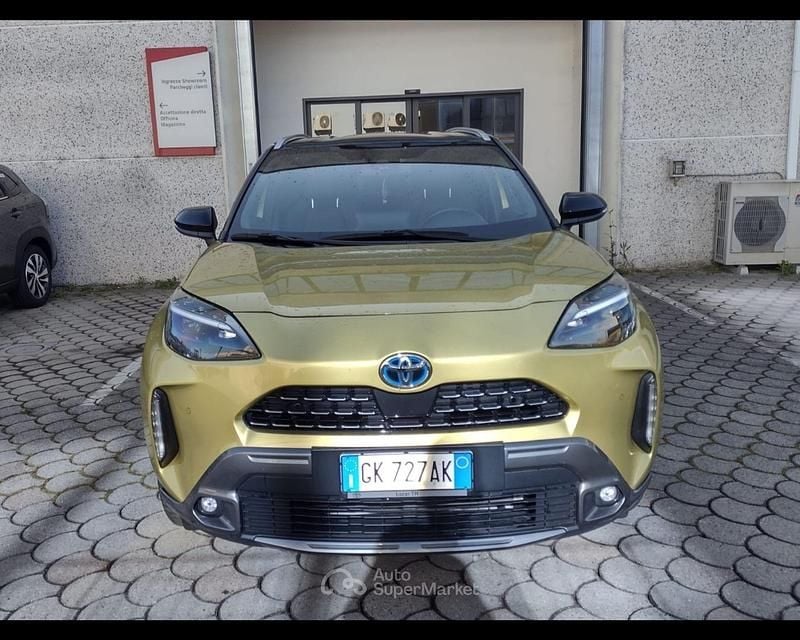 Usata Toyota Yaris Hybrid 92 CV (67 kW) 2022 Giallo Pick-up