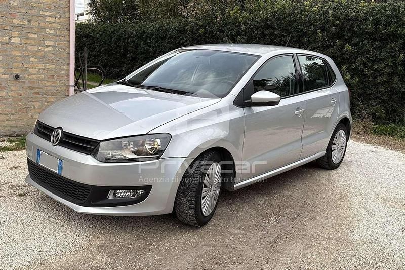 Usata VW Polo Trendline 75 CV (55 kW) 2011 Grigio Utilitaria