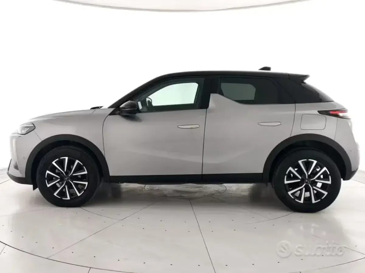 Usata DS Automobiles DS3 Bastille 101 CV (74 kW) 2024 Grigio SUV