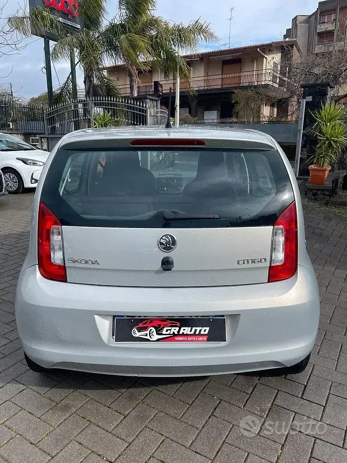 Usata Skoda Citigo 60 CV (44 kW) 2014 Grigio Utilitaria