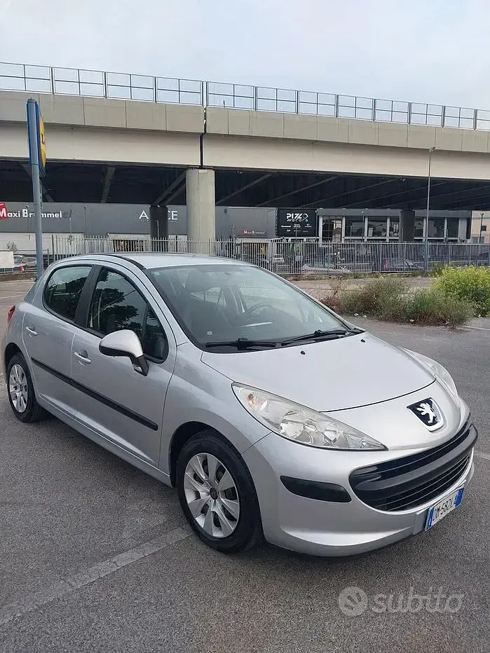 Usata Peugeot 207 73 CV (53 kW) 2008 Grigio Berlina