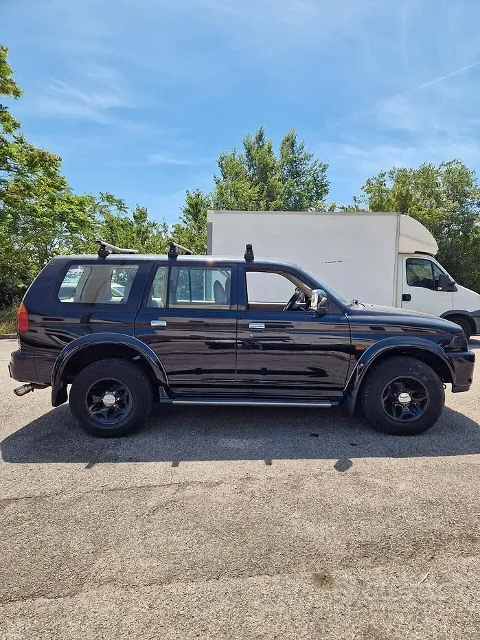 Usata Mitsubishi Pajero Sport 177 CV (130 kW) 1999 Nero SUV