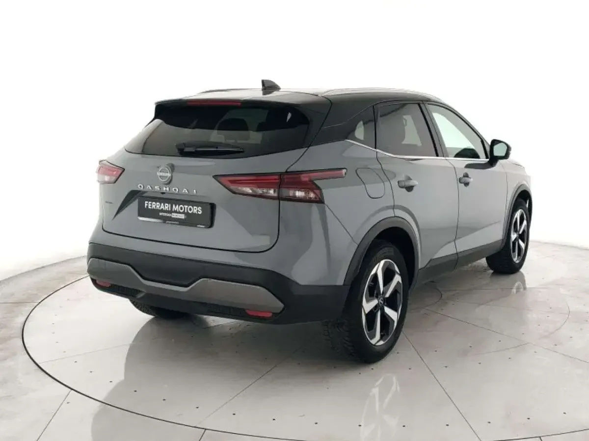 Usata Nissan Qashqai N-Connecta 140 CV (102 kW) 2023 Grigio SUV