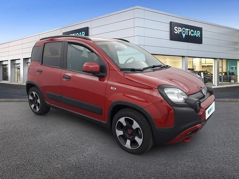 Usata Fiat Panda Cross Cross 69 CV (50 kW) 2024 Rosso Utilitaria