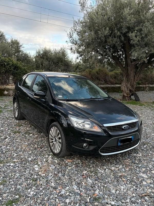 Usata Ford Focus Titanium 90 CV (66 kW) 2009 Nero Utilitaria