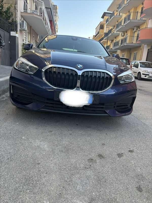 Usata 2019 BMW 118 Advantage Due volumi | 16.500 € (Buon prezzo) - Immagine 1/4