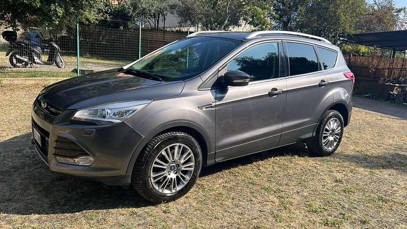 Usata Ford Kuga Titanium 140 CV (102 kW) 2013 Grigio SUV
