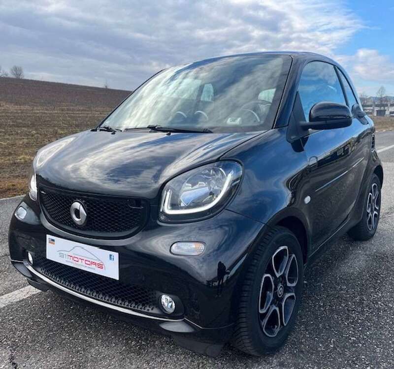 Nero Usata 2015 Smart ForTwo Coupé Passion Utilitaria | 10.500 € (Buon prezzo) - Immagine 1/4