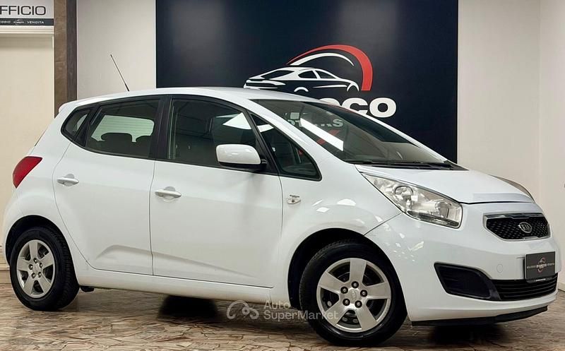 Usata Kia Venga 90 CV (66 kW) 2013 Bianco Utilitaria
