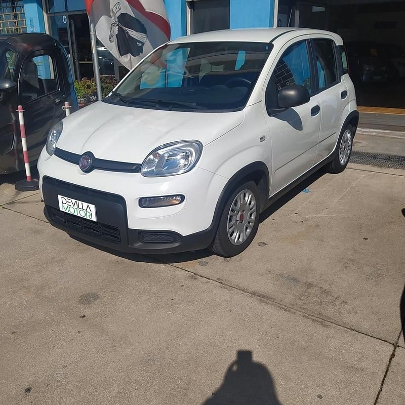 Usata Fiat Panda S 70 CV (51 kW) 2023 Bianco Utilitaria