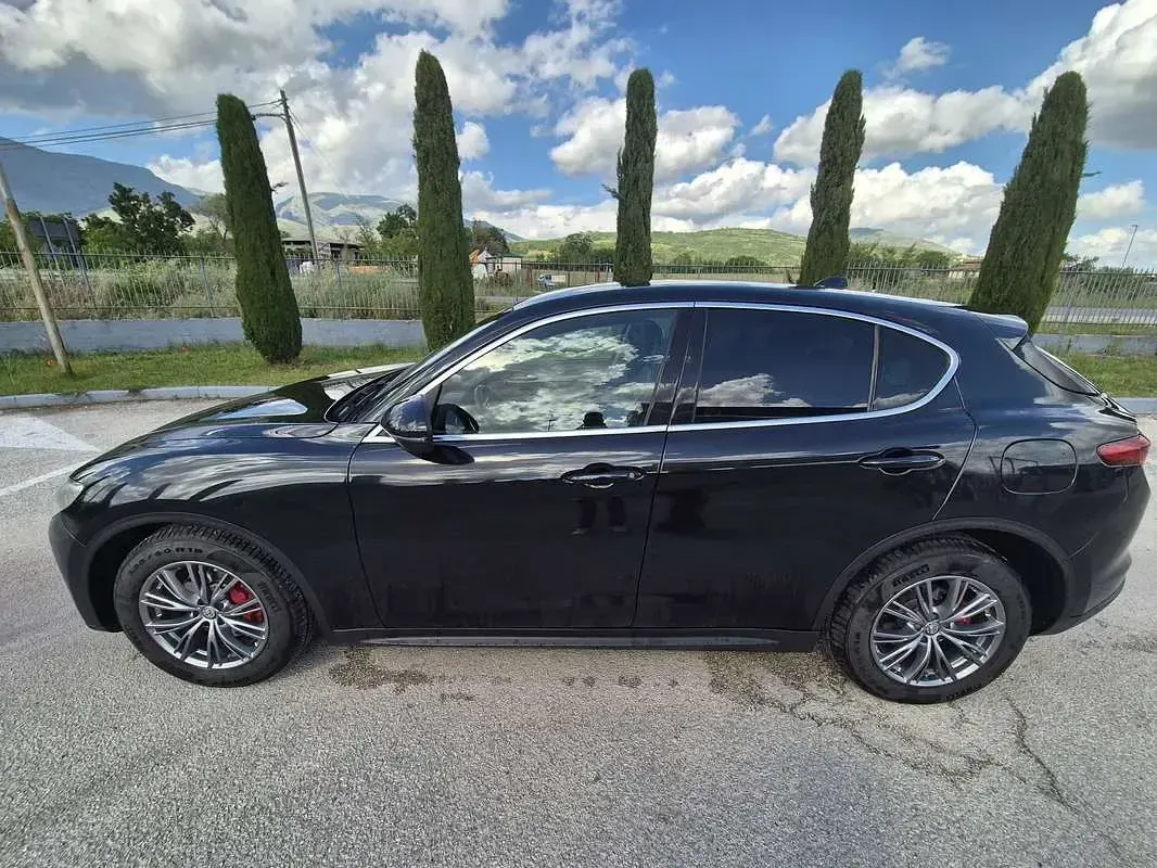 Usata Alfa Romeo Stelvio Executive 179 CV (131 kW) 2017 SUV