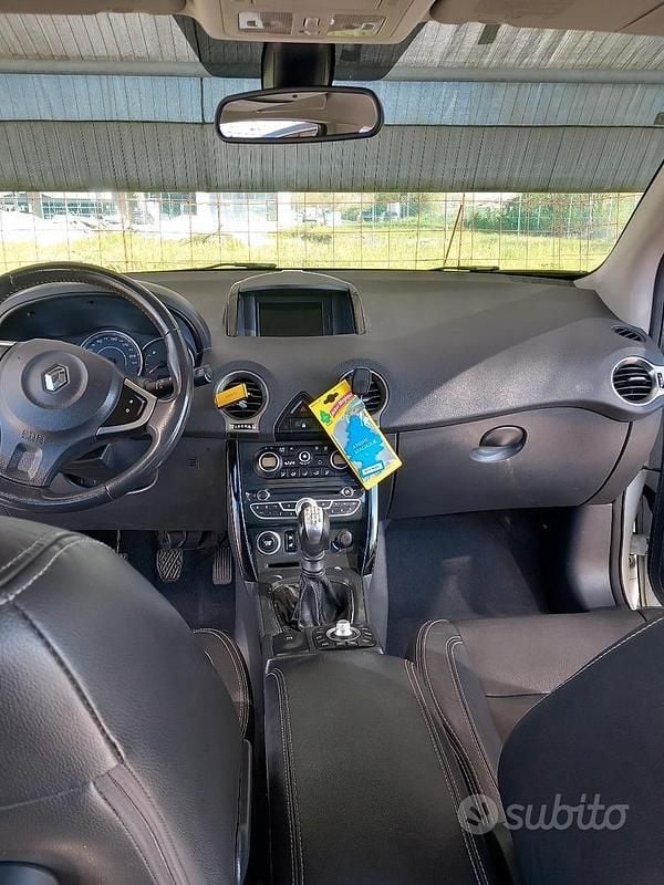 Usata Renault Koleos Luxe 150 CV (110 kW) 2012 Bianco SUV