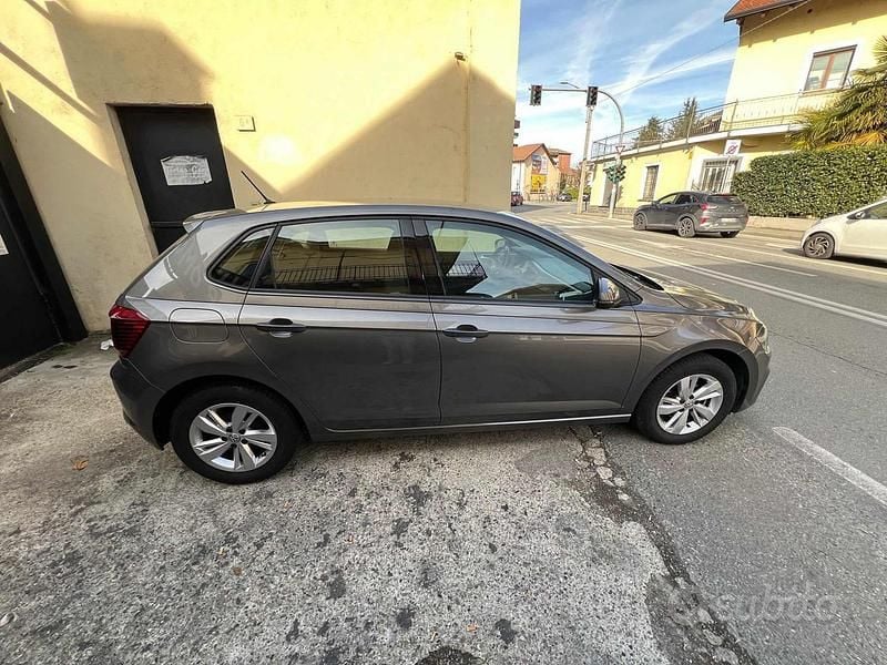 Usata VW Polo Highline 95 CV (69 kW) 2020 Antracite Utilitaria