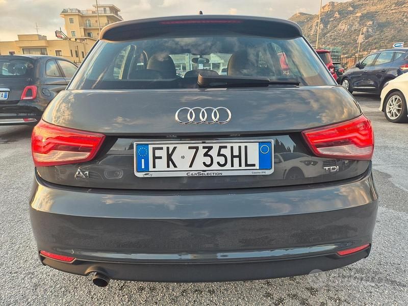 Usata Audi A1 116 CV (85 kW) 2016 Grigio Utilitaria