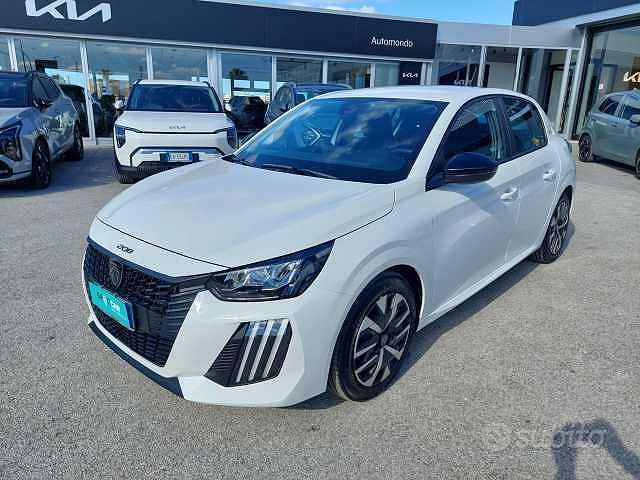 Usata Peugeot 208 Style 75 CV (55 kW) 2025 Bianco Utilitaria
