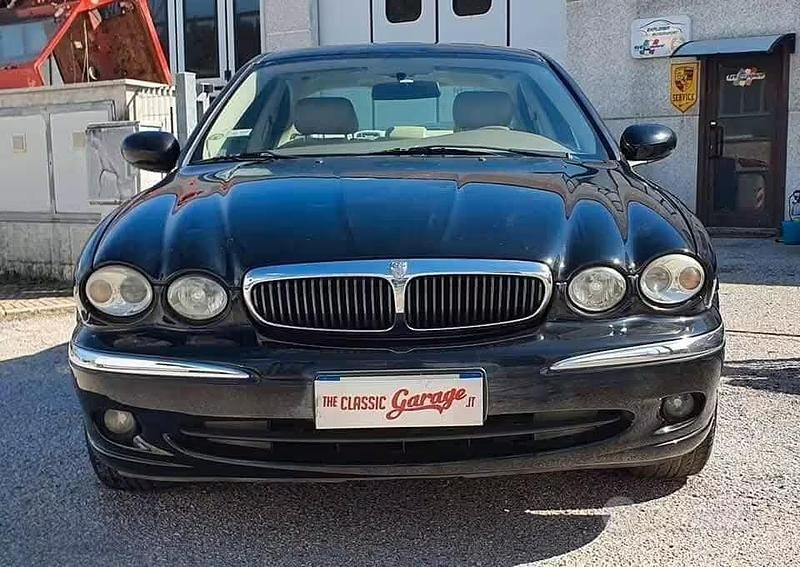 Usata Jaguar X-type Executive 156 CV (114 kW) 2003 Nero Berlina