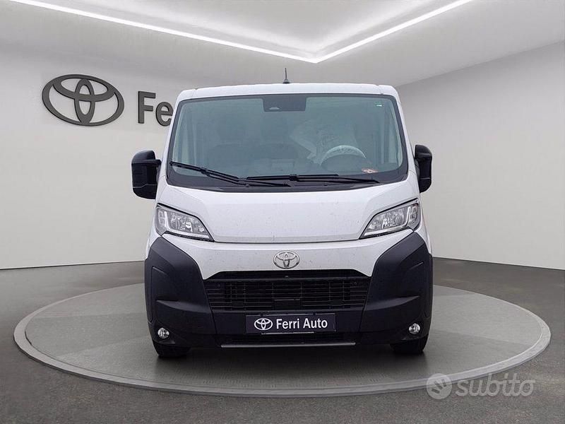 Usata Toyota Proace 120 CV (88 kW) 2025 Bianco Monovolume
