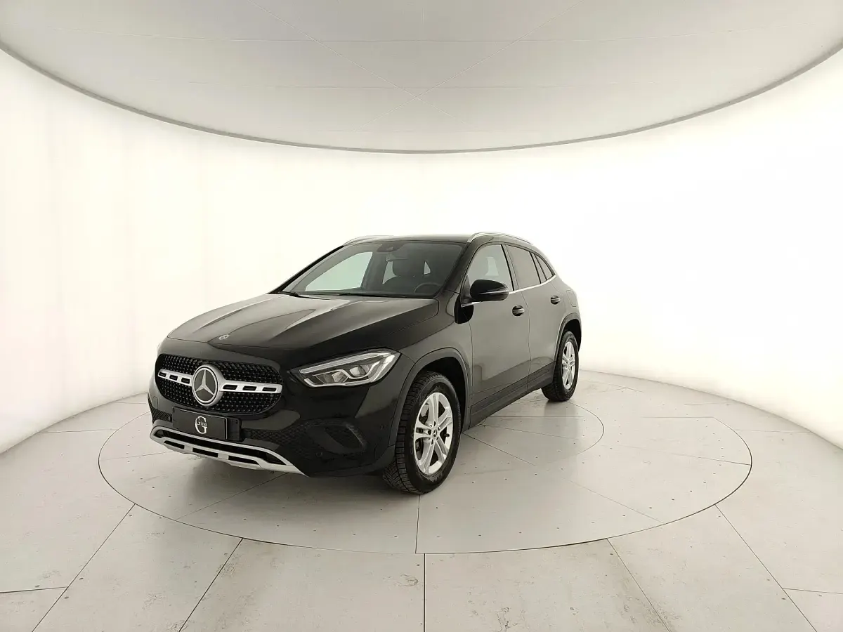 Usata Mercedes GLA180 116 CV (85 kW) 2023 SUV