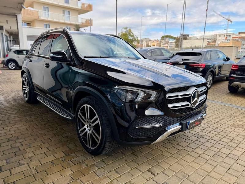 Usata Mercedes GLE300 272 CV (200 kW) 2022 Nero met. SUV