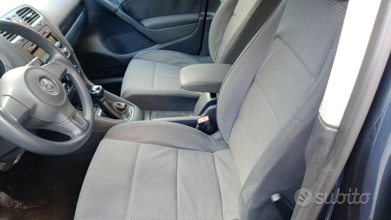 Usata VW Golf VI 2009 Blu Utilitaria
