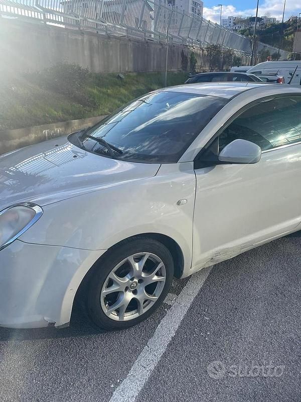Usata Alfa Romeo MiTo 135 CV (99 kW) 2010 Bianco Utilitaria
