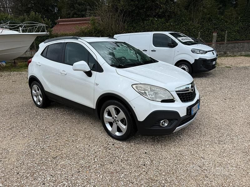 Usata Opel Mokka Cosmo 131 CV (96 kW) 2013 Bianco SUV