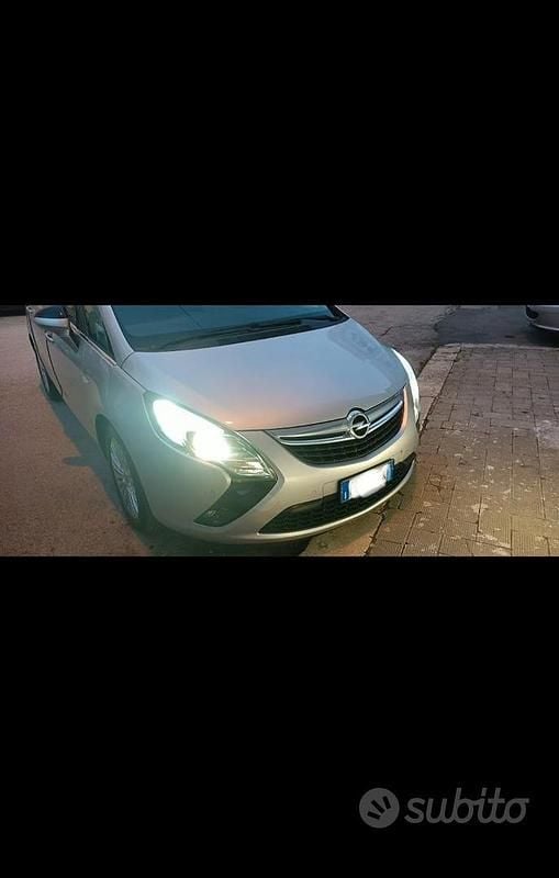 Usata Opel Zafira Tourer 131 CV (96 kW) 2016 Grigio Monovolume