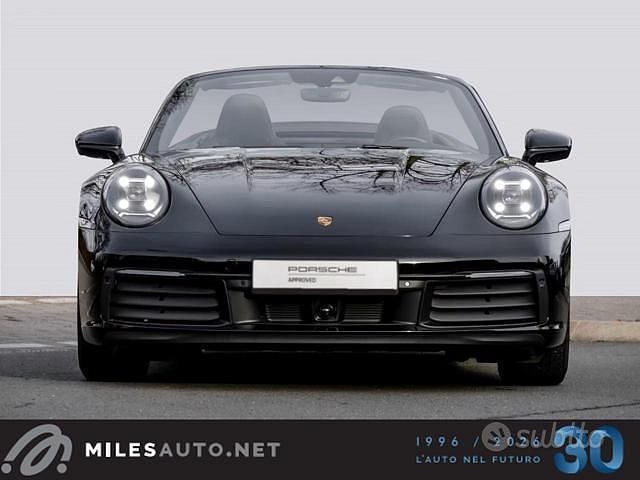 Usata Porsche 911 Carrera Cabriolet 385 CV (283 kW) 2024 Nero Cabrio