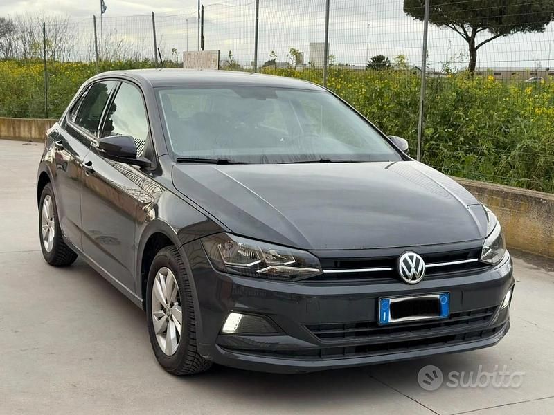 Usata VW Polo Comfortline 95 CV (69 kW) 2020 Grigio Utilitaria