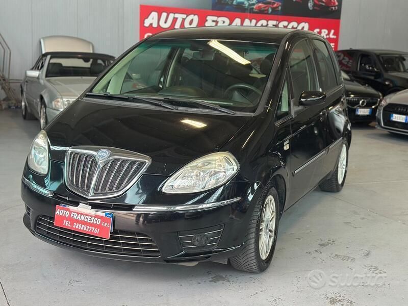 Nero Usata 2009 Lancia Musa Monovolume | 3400 € (Buon prezzo) - Immagine 1/4