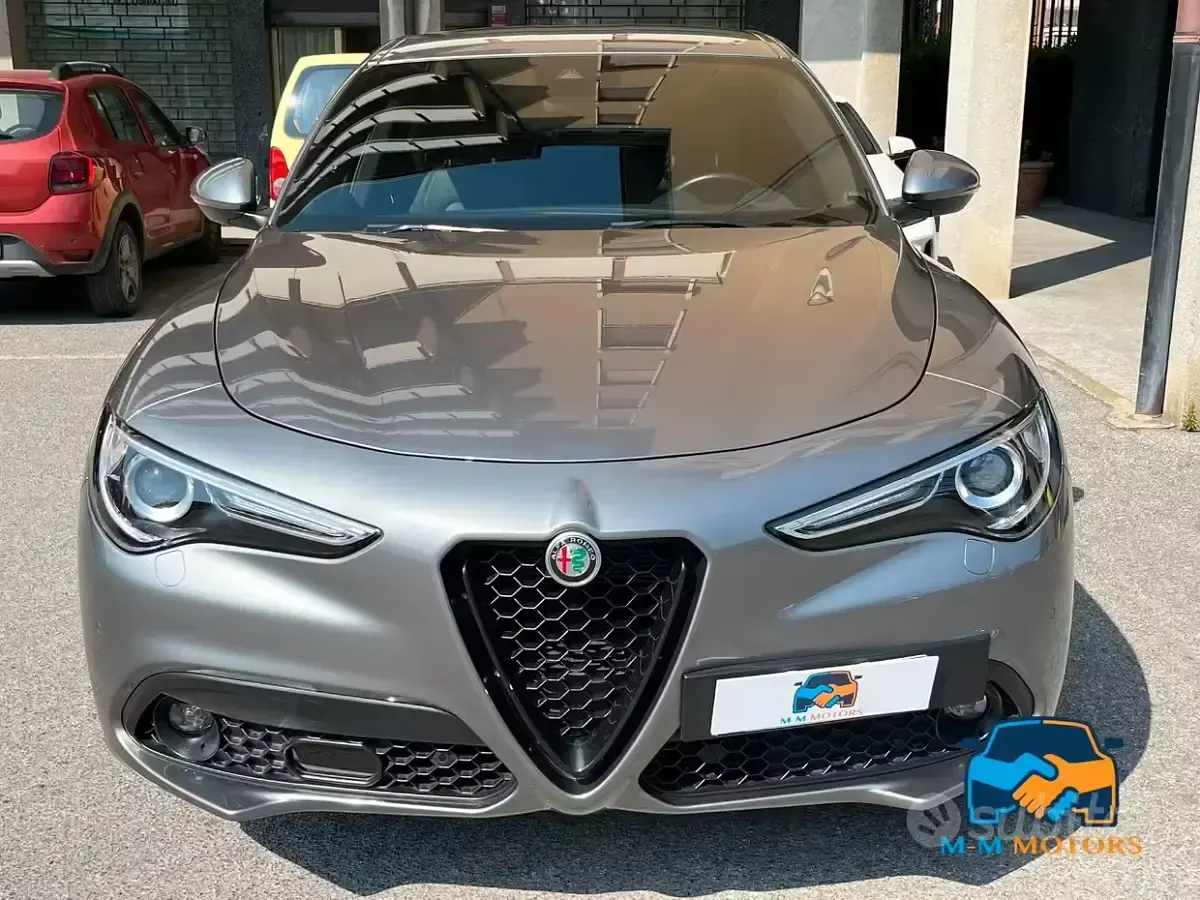 Usata Alfa Romeo Stelvio Veloce 209 CV (153 kW) 2021 Grigio SUV