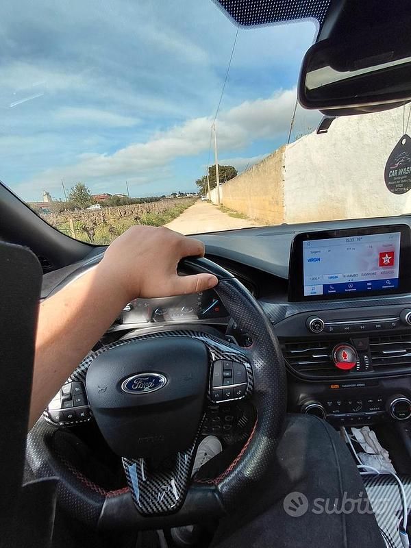 Usata Ford Focus ST-Line 150 CV (110 kW) 2020 Grigio Berlina