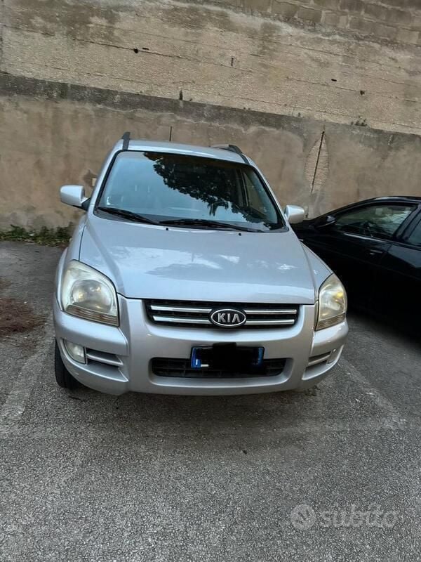 Usata Kia Sportage 2008 Grigio SUV