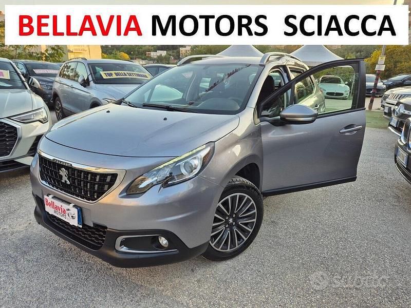 Grigio Usata 2018 Peugeot 2008 Active SUV | 7800 € (Super prezzo) - Immagine 1/4