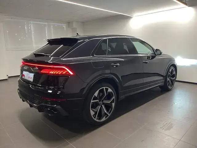 Usata Audi RS Q8 Ambiente 600 CV (441 kW) 2021 Nero orca metallizzato SUV