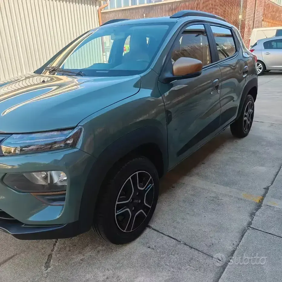 Usata Dacia Spring Extreme 18 kW (25 CV) 2023 Verde Utilitaria
