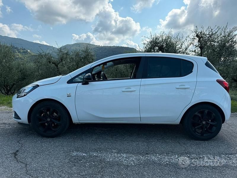 Usata Opel Corsa 90 CV (66 kW) 2019 Bianco Coupé