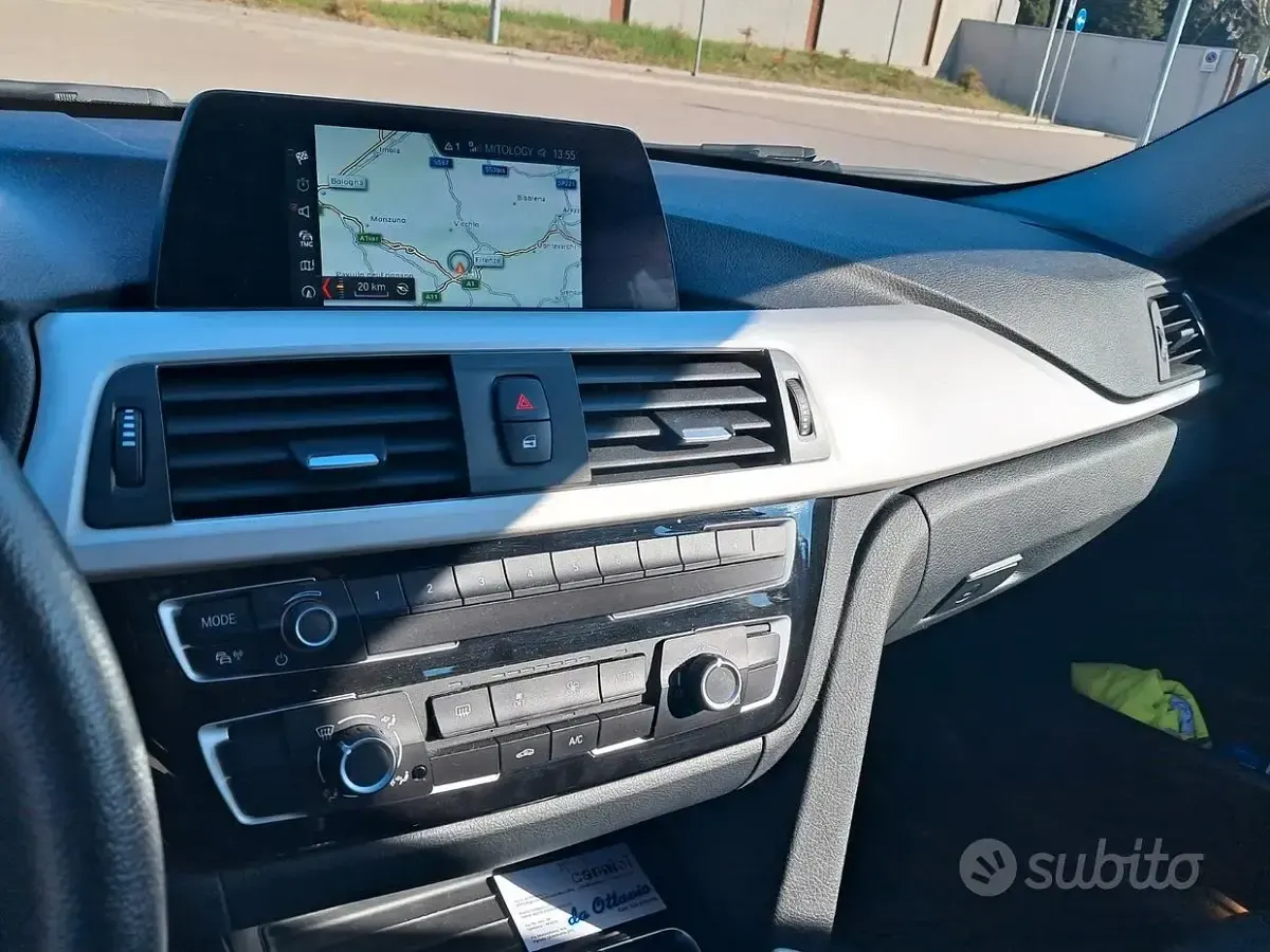 Usata BMW 318 136 CV (100 kW) 2019 Nero Station wagon