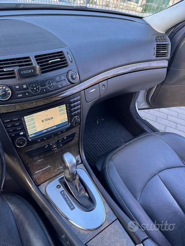 Usata Mercedes E280 2006 Grigio Berlina