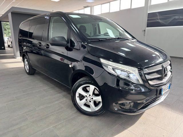 Usata Mercedes Vito 190 CV (139 kW) 2017 Nero Furgone