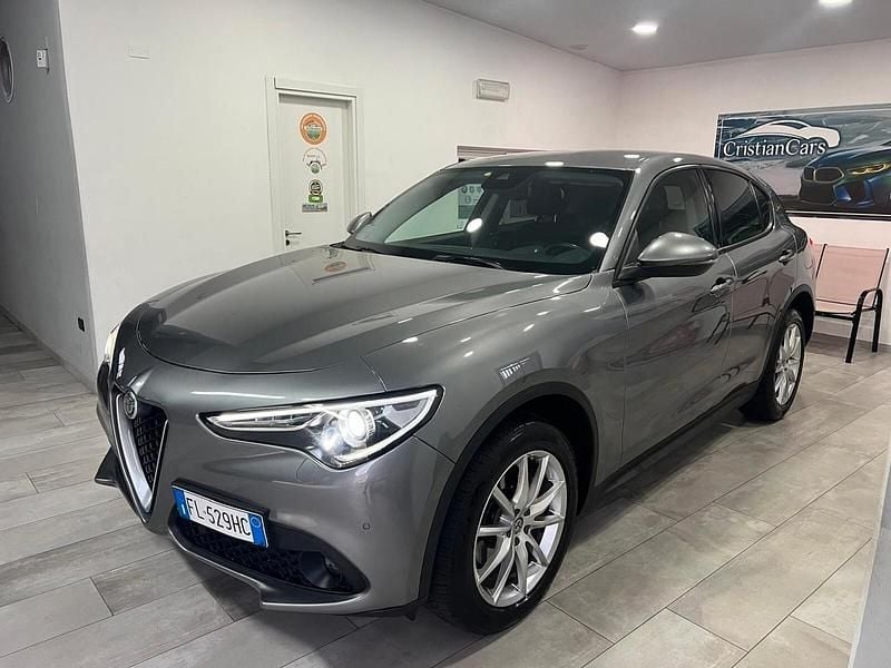 Usata Alfa Romeo Stelvio Super 210 CV (154 kW) 2018 Grigio SUV