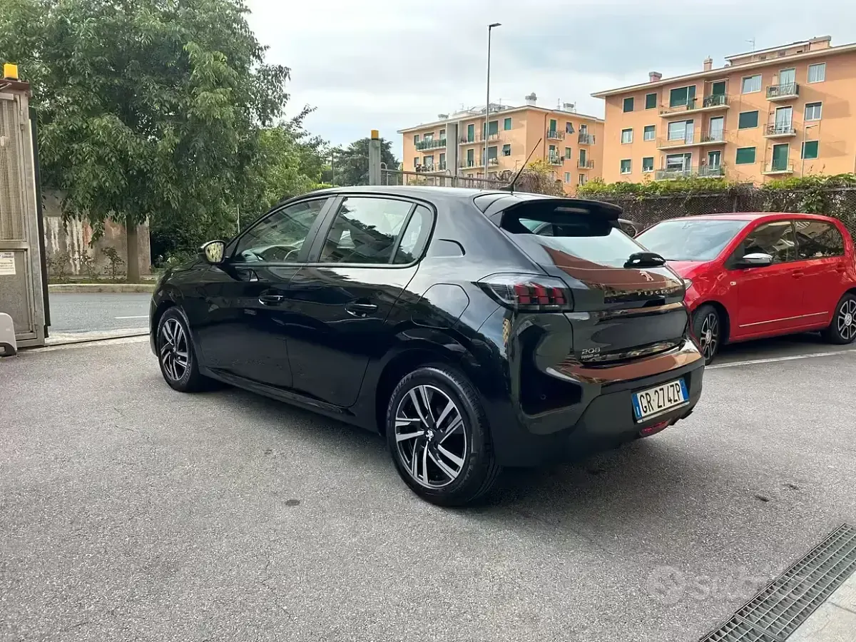 Usata Peugeot 208 Active 75 CV (55 kW) 2023 Nero Utilitaria