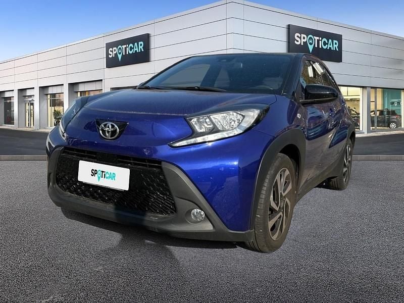 Usata Toyota Aygo Trend 72 CV (52 kW) 2023 Blu Utilitaria