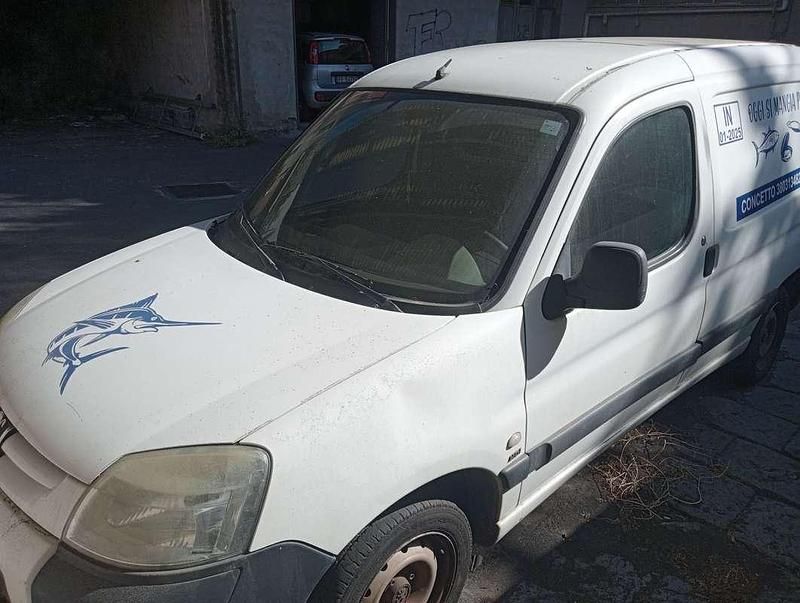 Usata Peugeot Partner Quiksilver 90 CV (66 kW) 2002 Monovolume