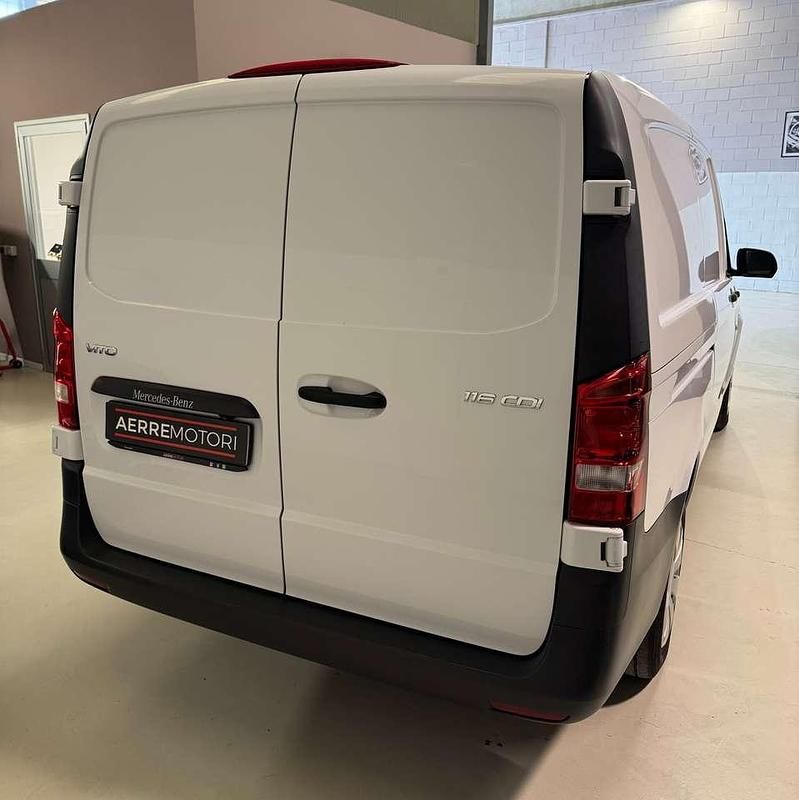 Usata Mercedes Vito 163 CV (119 kW) 2022 Bianco artico Furgone