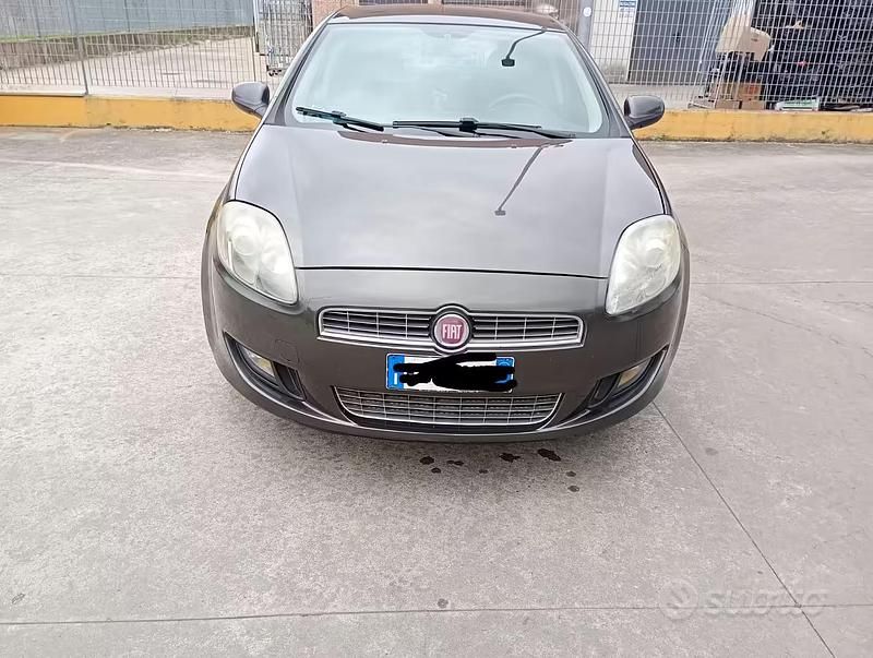 Usata Fiat Bravo 120 CV (88 kW) 2012 Utilitaria