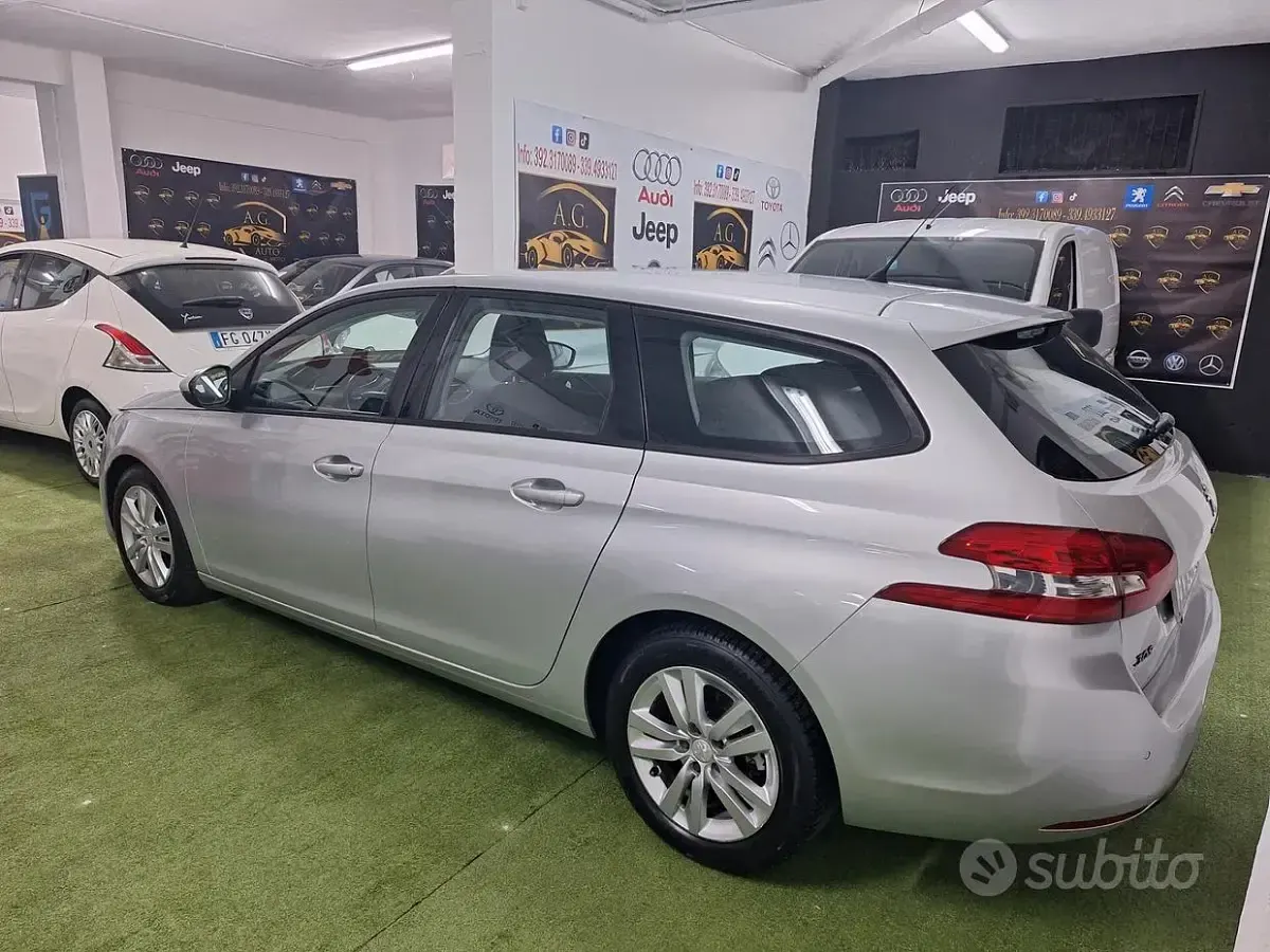 Usata Peugeot 308 Active 92 CV (67 kW) 2014 Grigio Station wagon