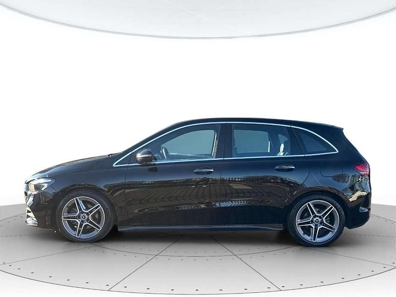 Usata Mercedes B200 AMG Line Premium 150 CV (110 kW) 2024 Nero Monovolume