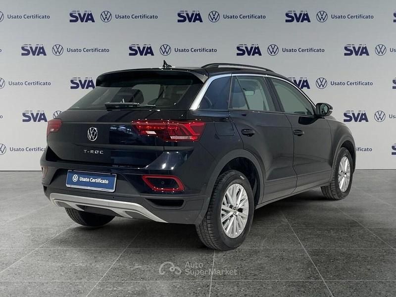 Usata VW T-Roc Life 150 CV (110 kW) 2025 Deep black SUV